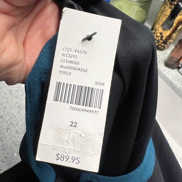 NWT🤩 |•LANE BRYANT•| Pretty Black & Teal Long Sleeve Dress Plus Size 22 - Picture 6 of 9